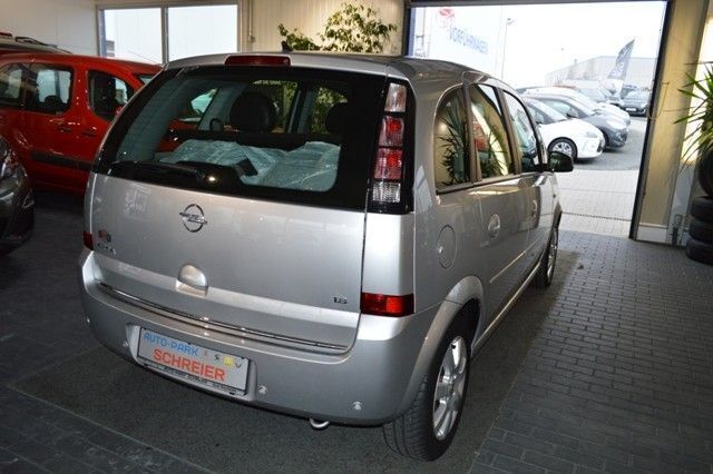Gebraucht Opel Meriva Cosmo 125 PS (91 kW) 2006 Silber metallic Van / Kleinbus