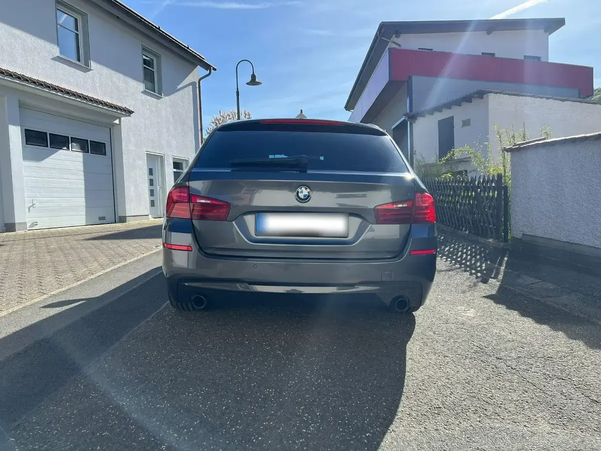 Gebraucht BMW 535 Sport Line 313 PS (230 kW) 2016 Grau Kombi