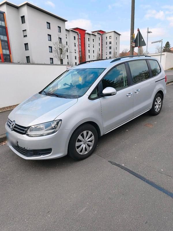 Gebraucht VW Sharan 140 PS (102 kW) 2011 Silber Van / Kleinbus