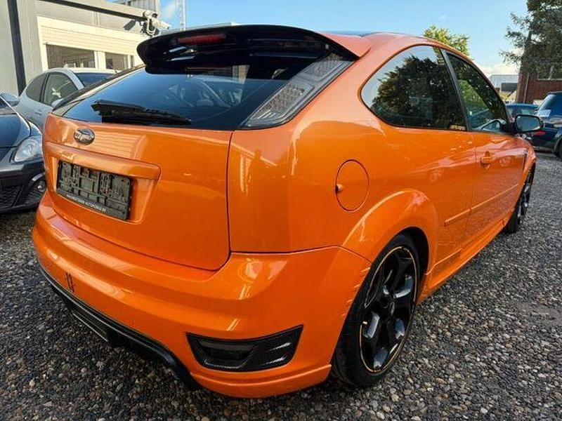 Gebraucht Ford Focus ST 226 PS (166 kW) 2006 Orange Limousine