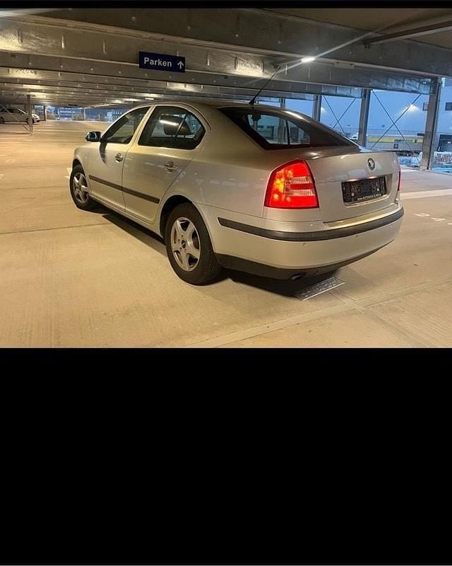 Gebraucht Skoda Octavia 101 PS (74 kW) 2004 Silber Limousine