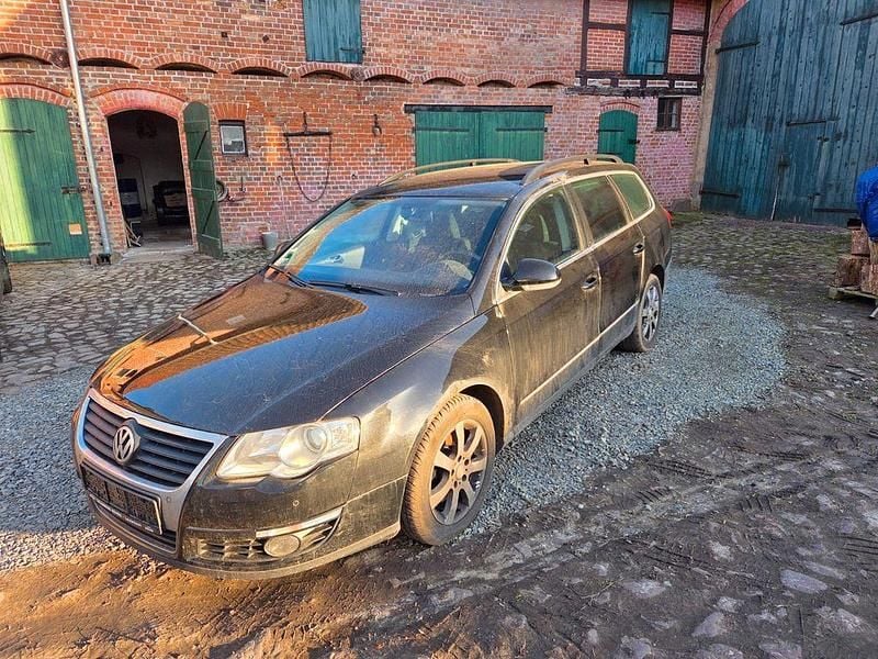 Gebraucht VW Passat Comfortline 140 PS (102 kW) 2010 Schwarz Kombi