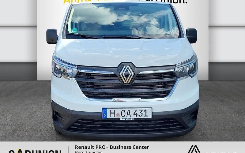 Gebraucht Renault Trafic Komfort 131 PS (96 kW) 2025 Weiß Van / Kleinbus