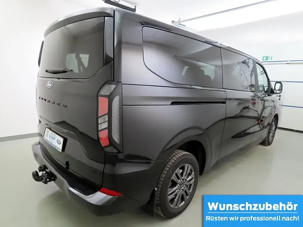 Gebraucht Ford Tourneo Custom Titanium 2025 Schwarz Van