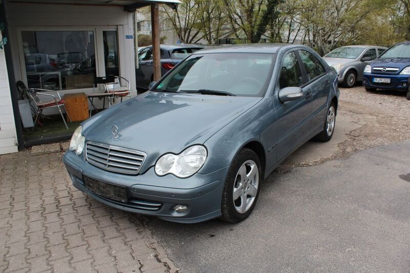 Unbekannt (metallic) Gebraucht 2004 Mercedes C180 Limousine | 1.299 € (Superpreis) - Bild 1/4
