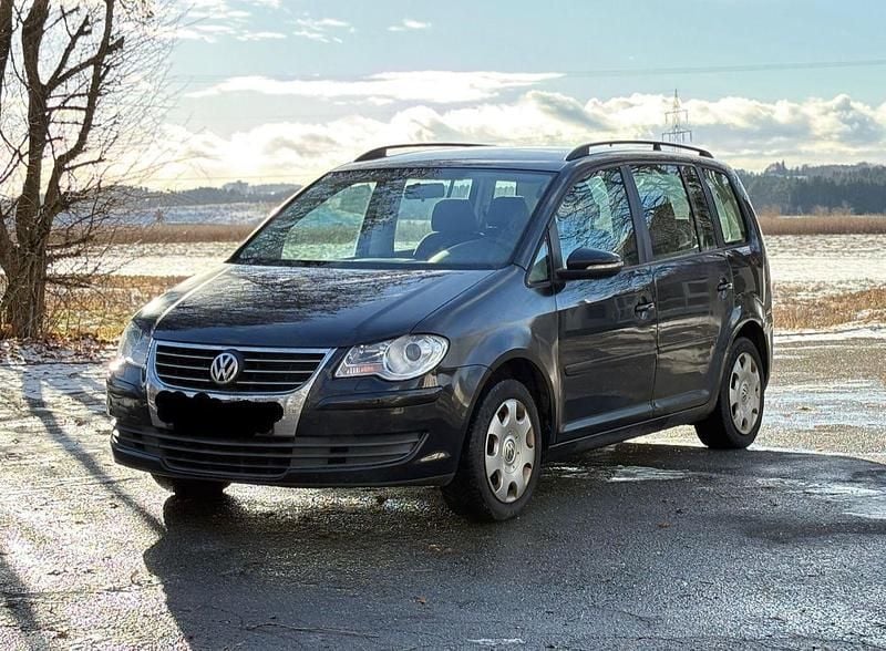 Schwarz Gebraucht 2009 VW Touran Van / Kleinbus | 2.200 € (Superpreis) - Bild 1/4