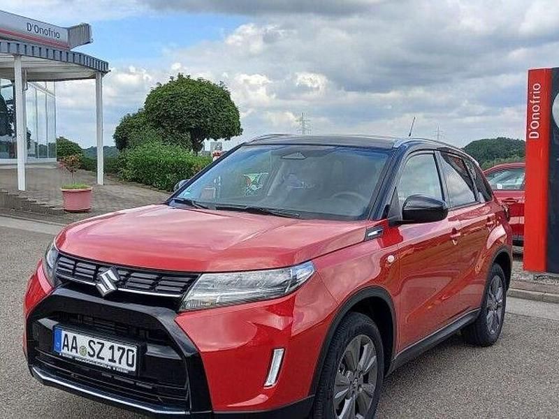 Rot Gebraucht 2025 Suzuki Vitara Comfort SUV | 30.990 € (Teuer) - Bild 1/4