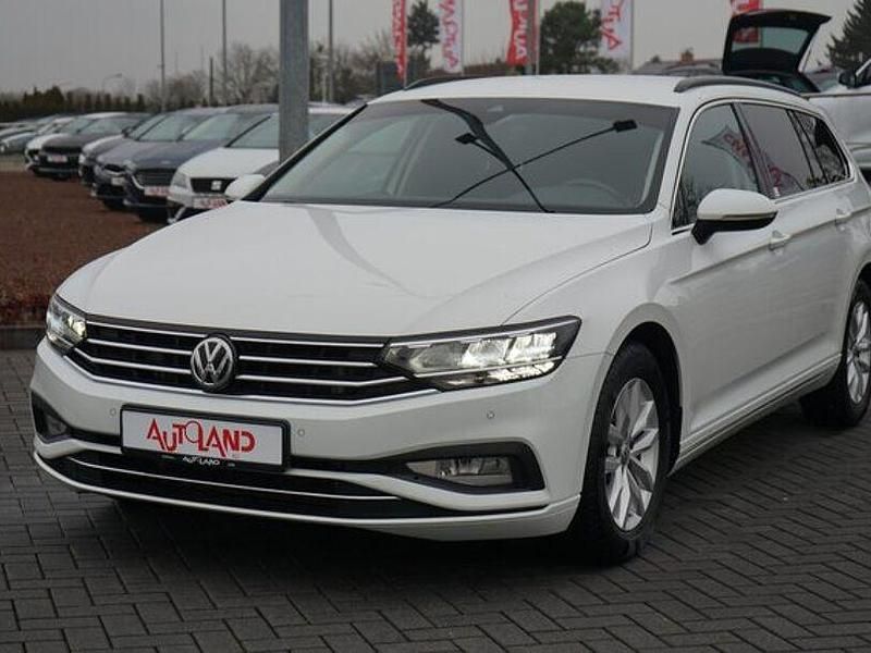 Gebraucht VW Passat Business 150 PS (110 kW) 2020 Weiß Kombi