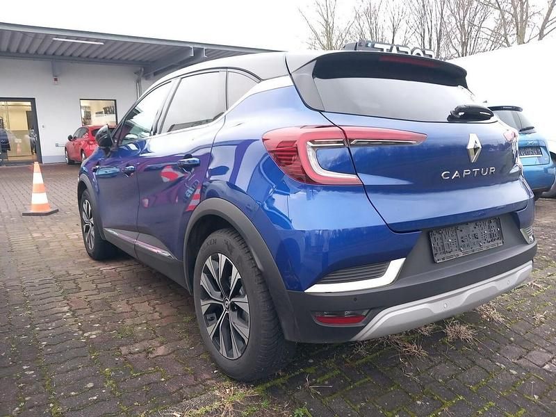 Gebraucht Renault Captur Techno 140 PS (102 kW) 2022 Iron blau metallic / dach: schwa SUV