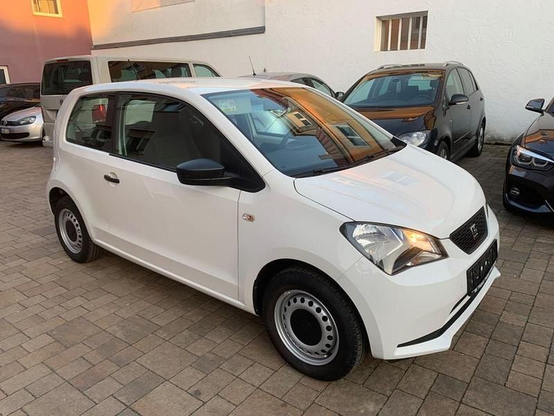 Weiß Gebraucht 2016 Seat Mii Reference Kleinwagen | 7.990 € (Fairer Preis) - Bild 1/4