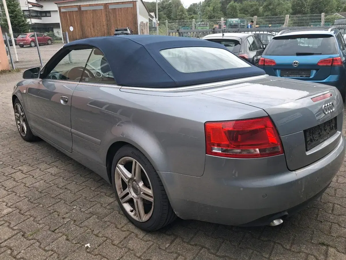 Gebraucht Audi A4 Cabriolet 233 PS (171 kW) 2007 Grau Cabrio
