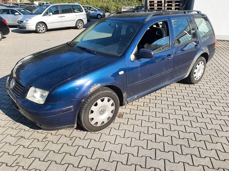 Gebraucht VW Bora Comfortline 101 PS (74 kW) 2001 Blau Limousine