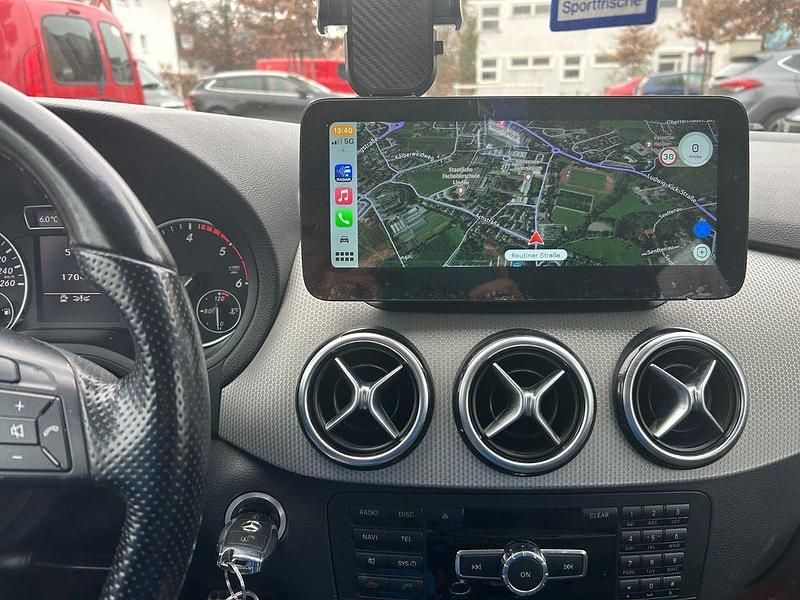 Weiß Gebraucht 2013 Mercedes B180 Van / Kleinbus | 8.500 € (Fairer Preis) - Bild 1/4