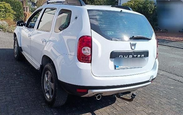 Gebraucht Dacia Duster 90 PS (66 kW) 2012 Weiß SUV