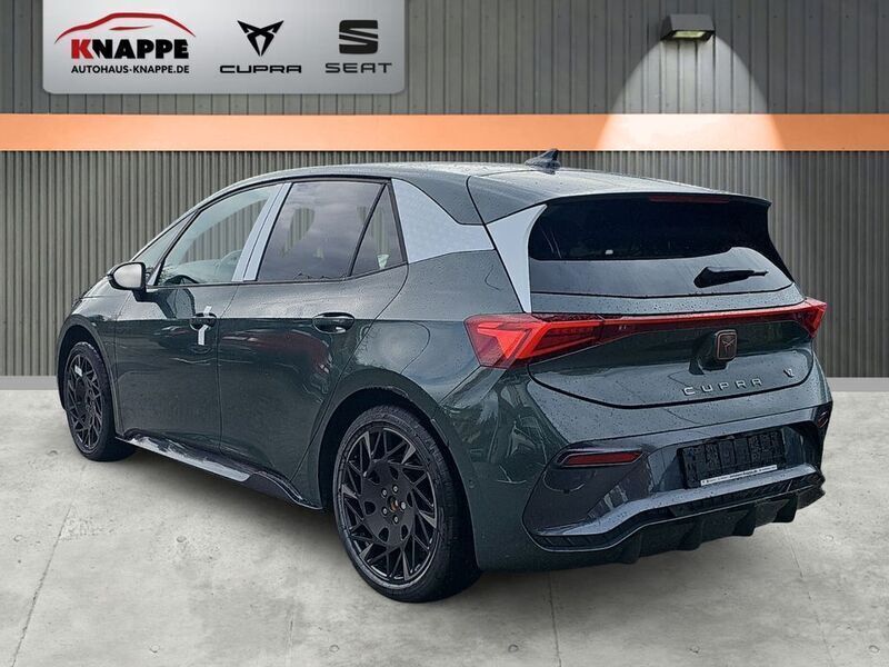 Gebraucht Cupra Born VZ2 239 kW (326 PS) 2024 Gruen Kleinwagen