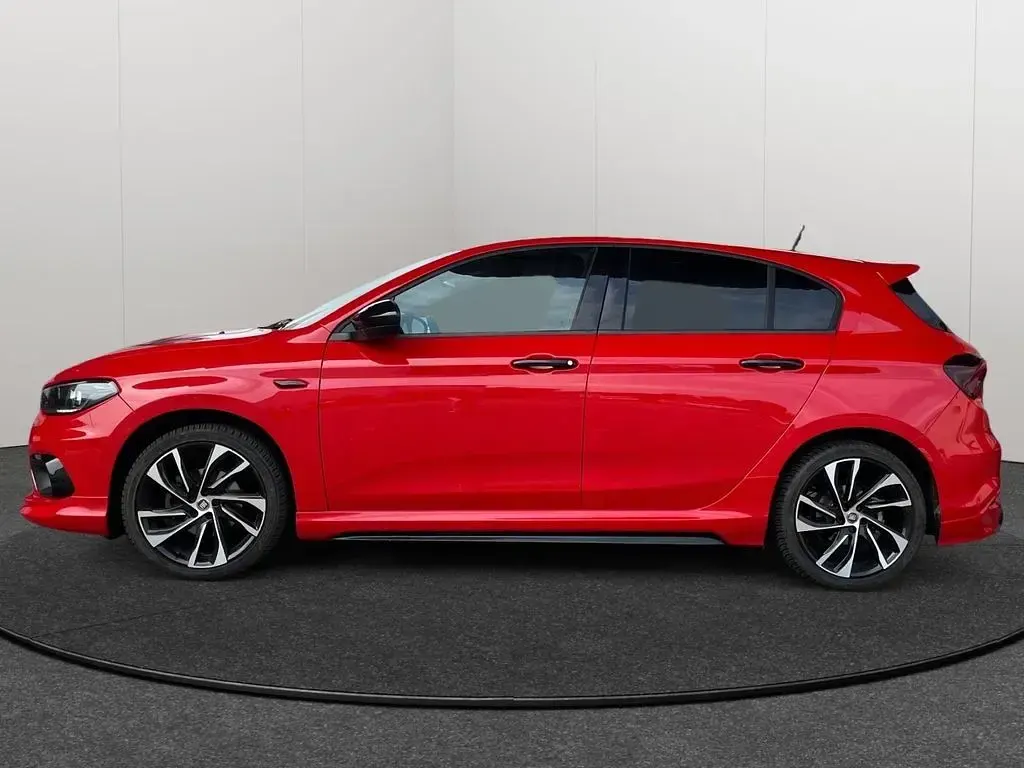 Gebraucht Fiat Tipo S 120 PS (88 kW) 2019 Rot Limousine