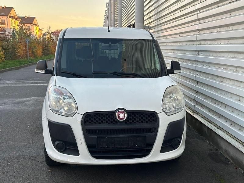 Gebraucht Fiat Doblò Pop 95 PS (69 kW) 2013 Weiß Van / Kleinbus