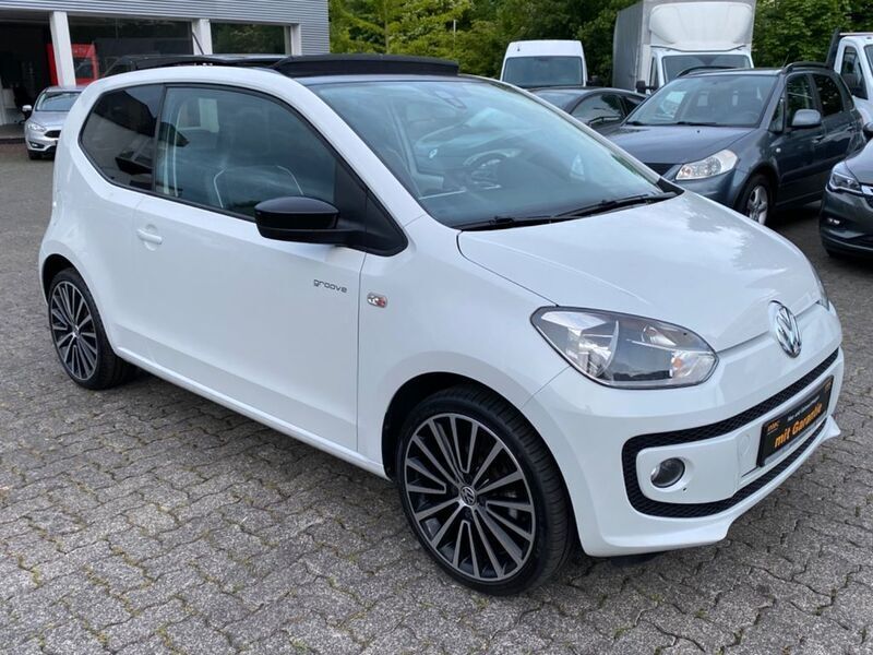 Weiß Gebraucht 2014 VW up! Groove Kleinwagen | 6.990 € (Fairer Preis) - Bild 1/4