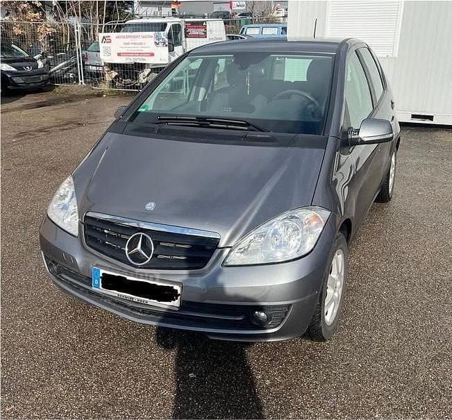Gebraucht Mercedes A170 Classic 115 PS (84 kW) 2009 Grau Limousine