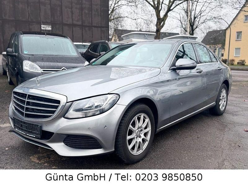 Gebraucht Mercedes C180 Exclusive 158 PS (116 kW) 2015 Silber Limousine
