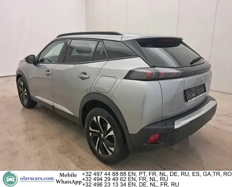 Gebraucht Peugeot 2008 Allure 110 PS (80 kW) 2021 Silber SUV