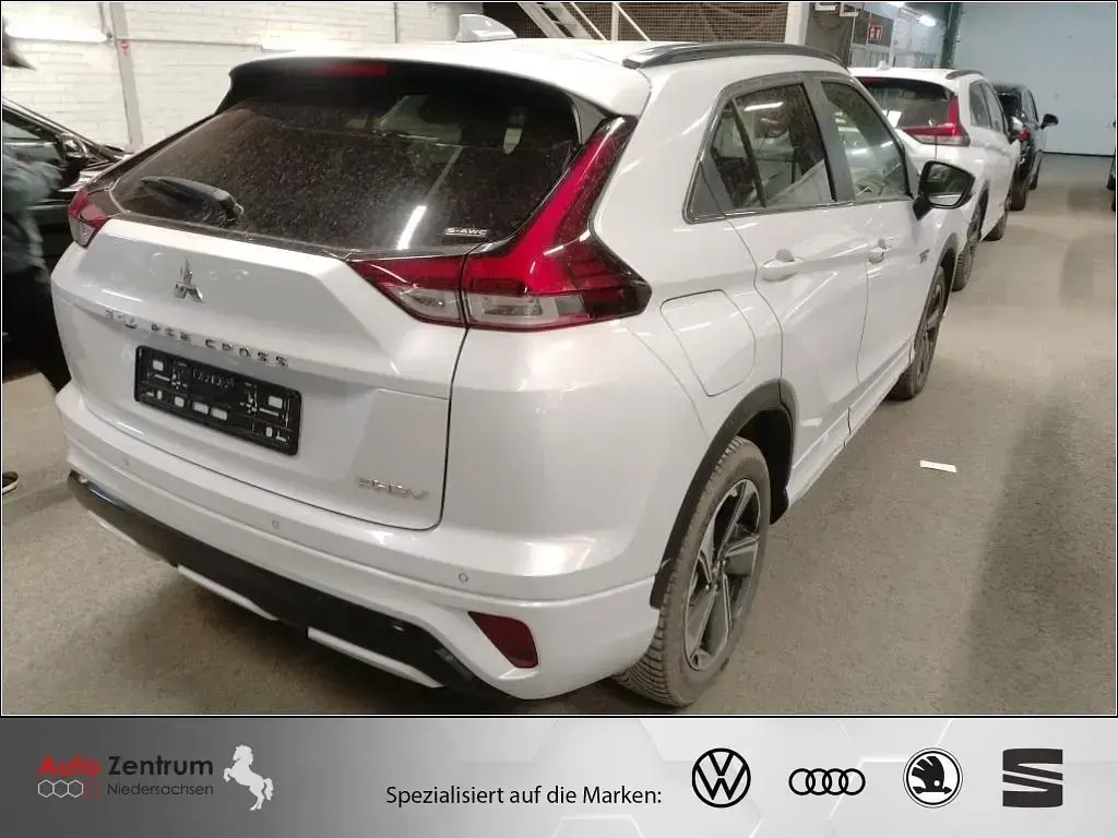 Gebraucht Mitsubishi Eclipse Cross Basis 188 PS (138 kW) 2023 Weiß SUV