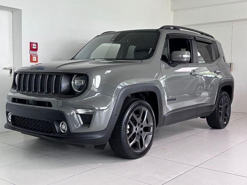 Grau Gebraucht 2020 Jeep Renegade SUV | 23.390 € (Guter Preis) - Bild 1/4