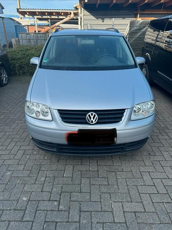 Silber Gebraucht 2003 VW Touran Van / Kleinbus | 1.000 € (Guter Preis) - Bild 1/4