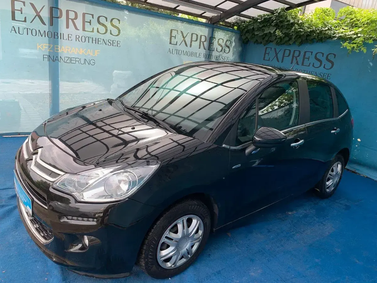 Gebraucht Citroën C3 82 PS (60 kW) 2016 Schwarz Kleinwagen