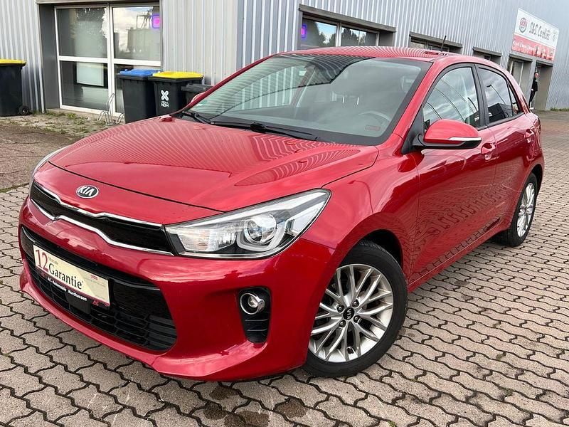 Rot Gebraucht 2019 Kia Rio DREAM-TEAM Edition Limousine | 9.999 € (Fairer Preis) - Bild 1/4