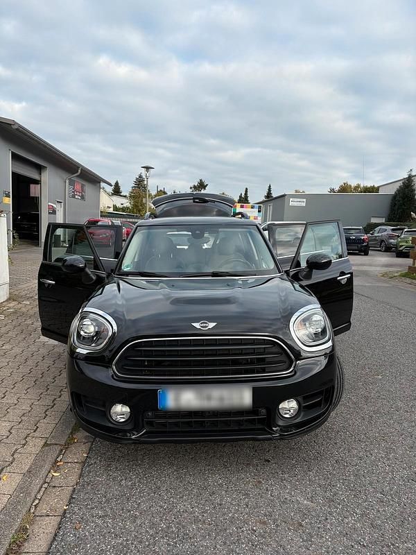 Schwarz Gebraucht 2017 Mini Cooper Countryman SUV | 16.399 € (Guter Preis) - Bild 1/4