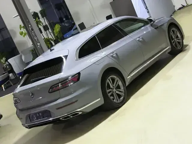 Gebraucht VW Arteon R-line 190 PS (139 kW) 2023 Mondsteingrau Kombi