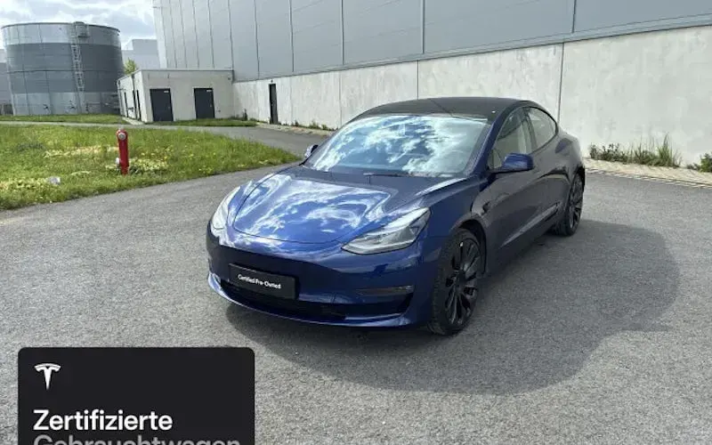 Second-hand Tesla Model 3 Performance 377 kW (513 CP) 2023 Albastru Berlinǎ
