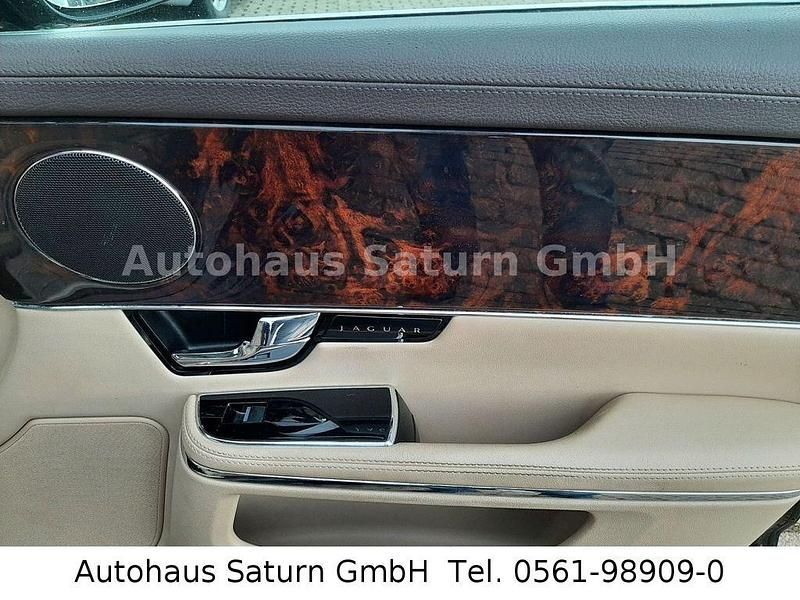 Gebraucht Jaguar XJ Premium Luxury 275 PS (202 kW) 2011 Schwarz Limousine