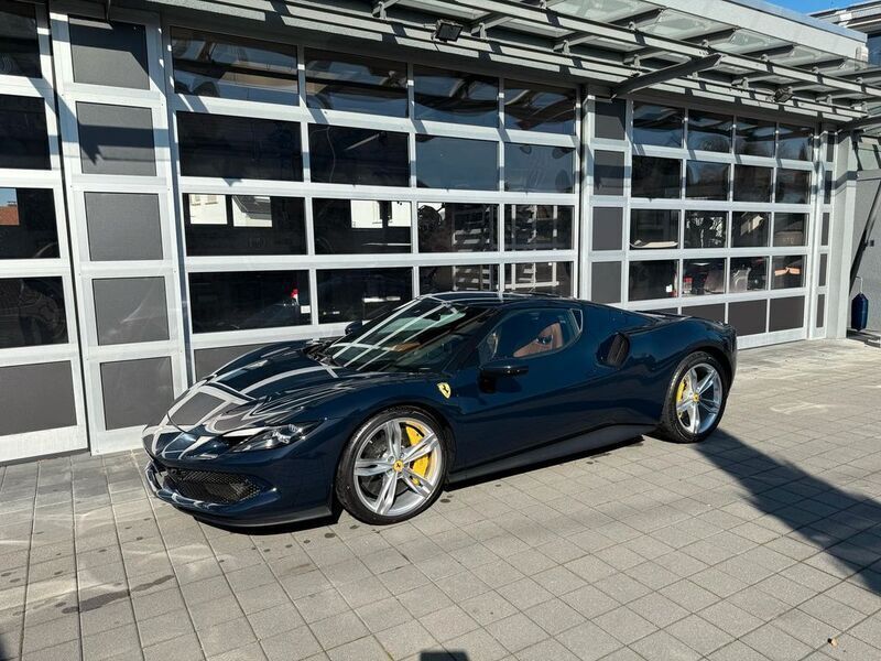 Blau Gebraucht 2024 Ferrari 296 | 296.000 € (Superpreis) - Bild 1/4