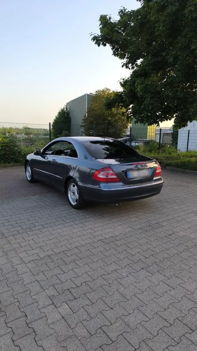 Gebraucht Mercedes CLK240 170 PS (125 kW) 2002 Blau Coupé