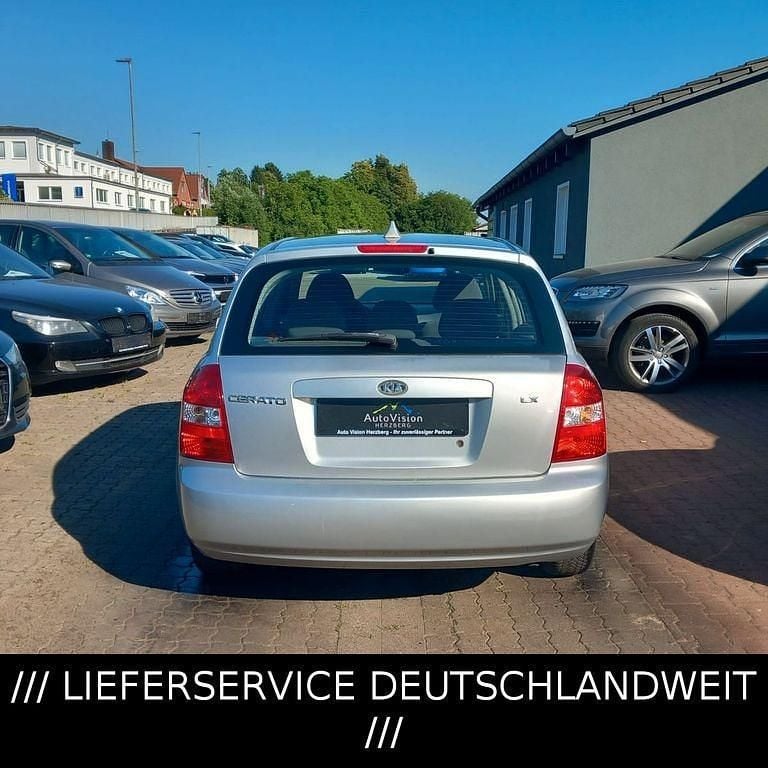 Gebraucht Kia Cerato LX 105 PS (77 kW) 2007 Silber Limousine