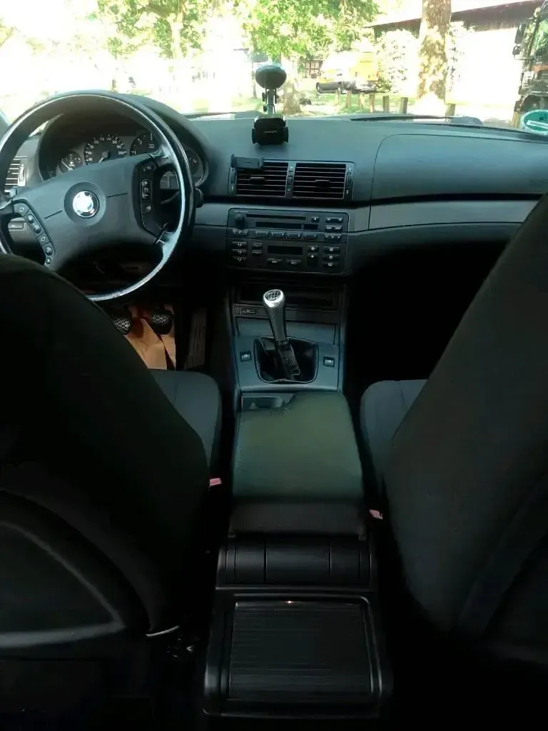 Gebraucht BMW 320 150 PS (110 kW) 2004 Schwarz Kombi