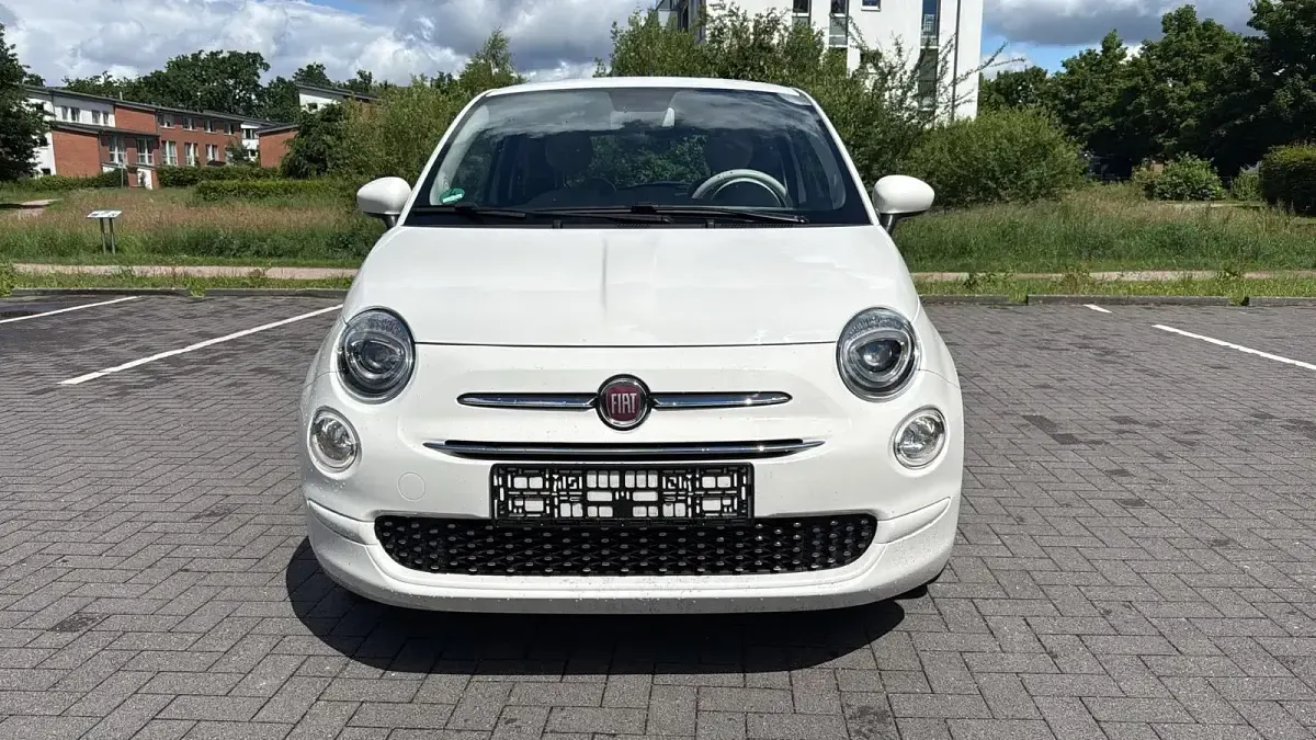 Gebraucht Fiat 500 Lounge 69 PS (50 kW) 2020 Weiß Kleinwagen
