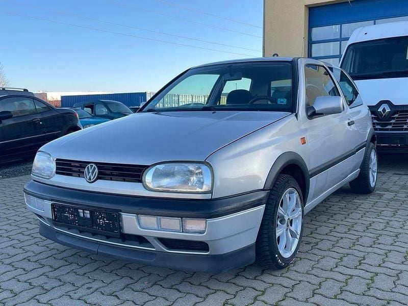 Gebraucht VW Golf III 116 PS (85 kW) 1993 Silber Limousine