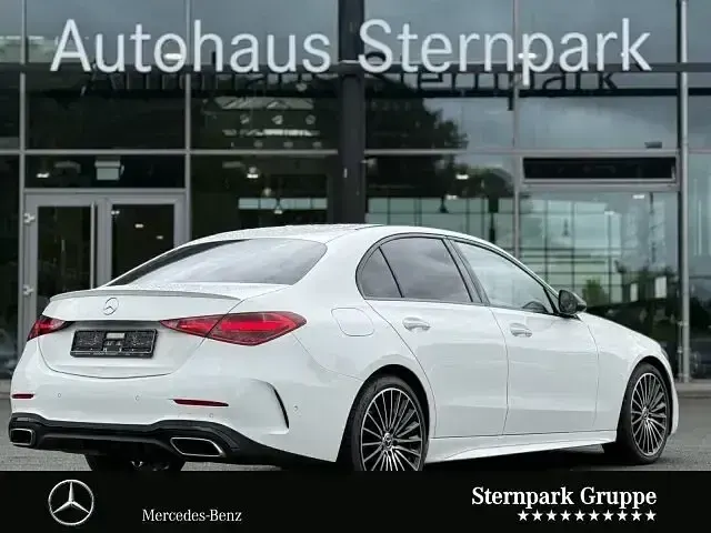 Gebraucht Mercedes C180 AMG 170 PS (125 kW) 2025 Polarweiß Limousine