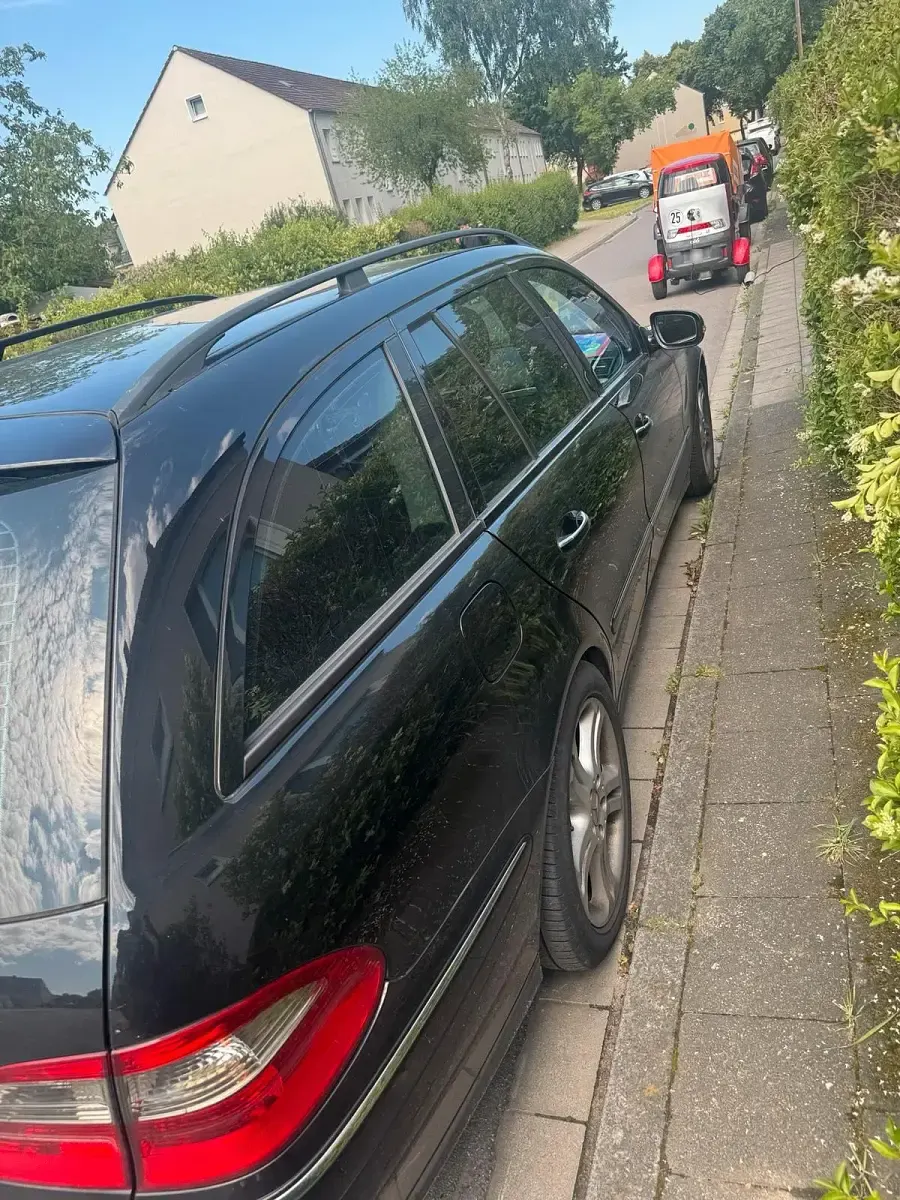 Gebraucht Mercedes E220 170 PS (125 kW) 2008 Schwarz Kombi