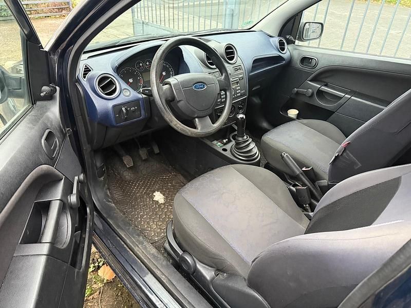Usata Ford Fiesta 2003 Blu Utilitaria