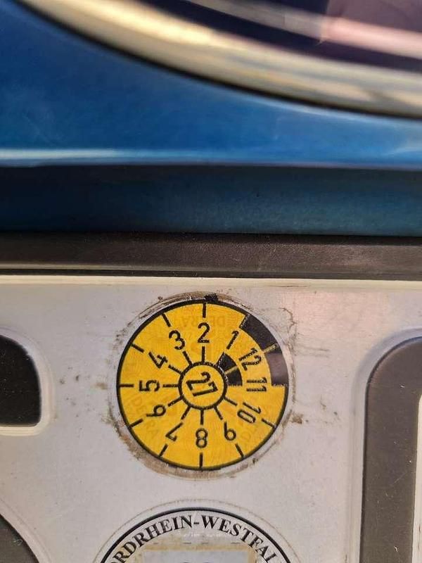 Gebraucht Ford Fiesta Trend 82 PS (60 kW) 2015 Blau Limousine