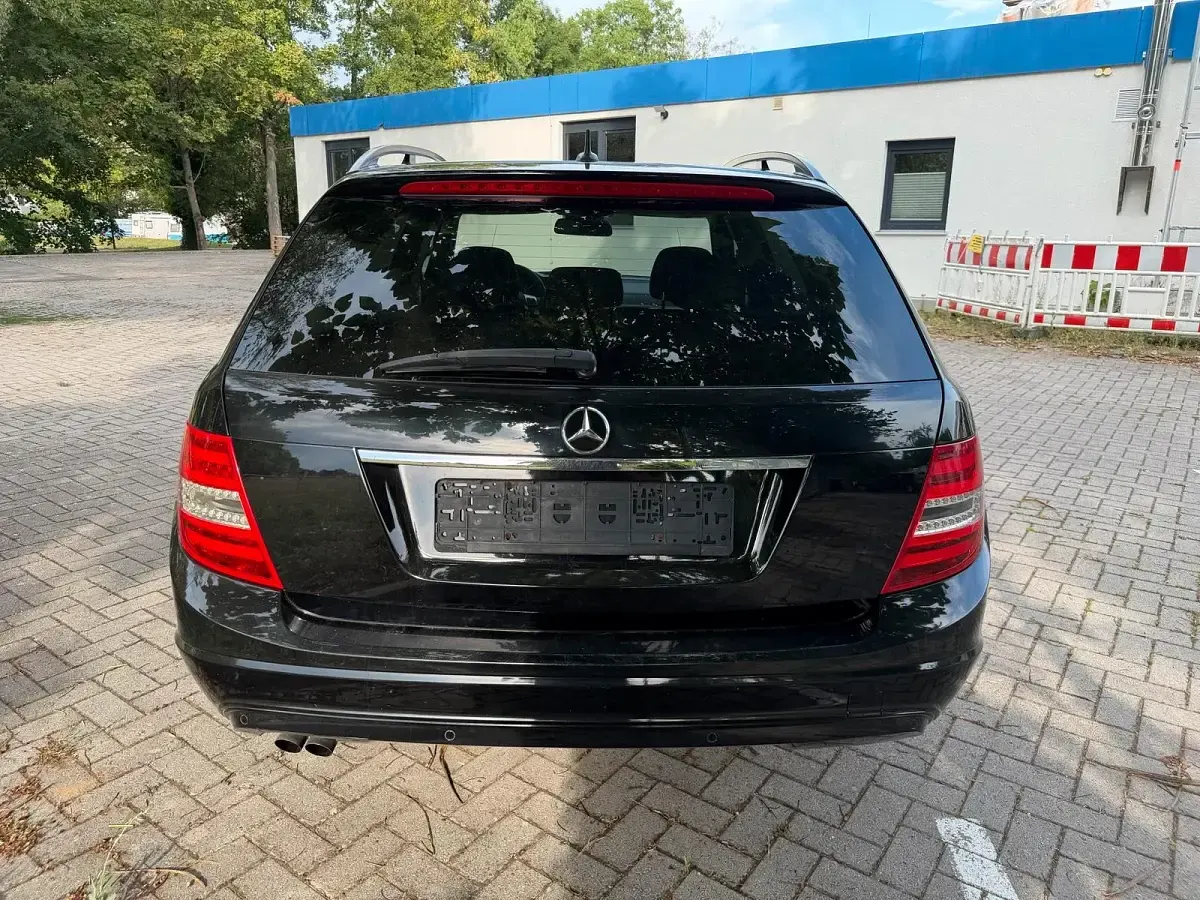 Gebraucht Mercedes C200 136 PS (100 kW) 2012 Schwarz Kombi