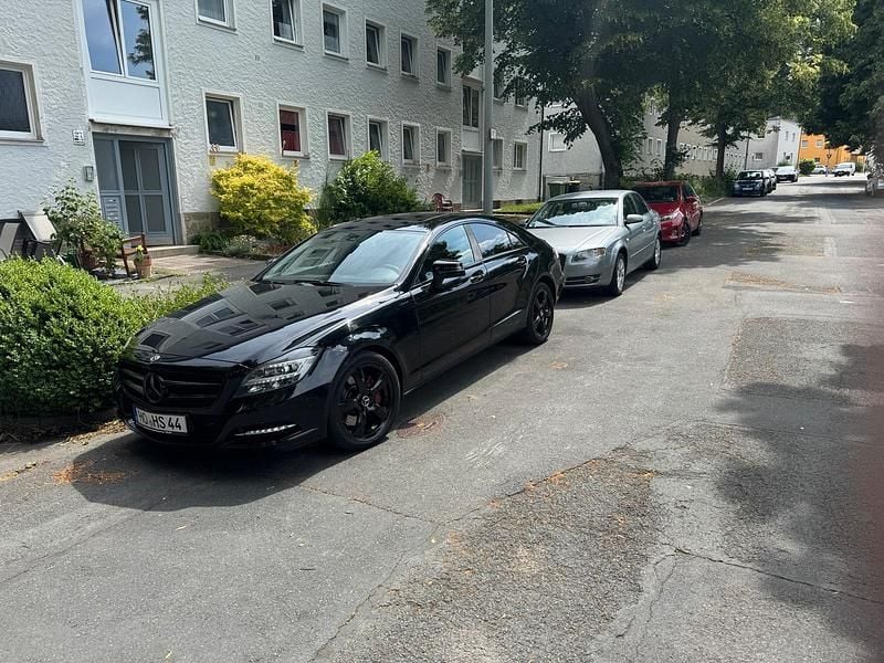 Schwarz Gebraucht 2013 Mercedes CLS350 Limousine | 15.000 € (Fairer Preis) - Bild 1/4