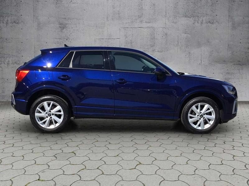 Gebraucht Audi Q2 Advanced Plus 150 PS (110 kW) 2023 Navarrablau metallic SUV