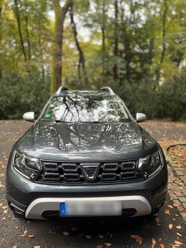 Grau Gebraucht 2020 Dacia Duster Prestige SUV | 13.000 € (Superpreis) - Bild 1/4
