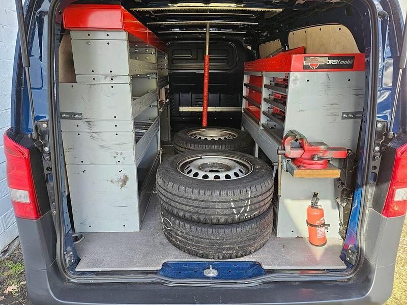 Gebraucht Mercedes Vito 163 PS (119 kW) 2020 Blau Van