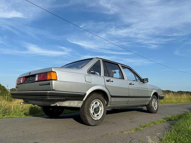 Gebraucht VW Santana 86 PS (63 kW) 1983 Silber Limousine